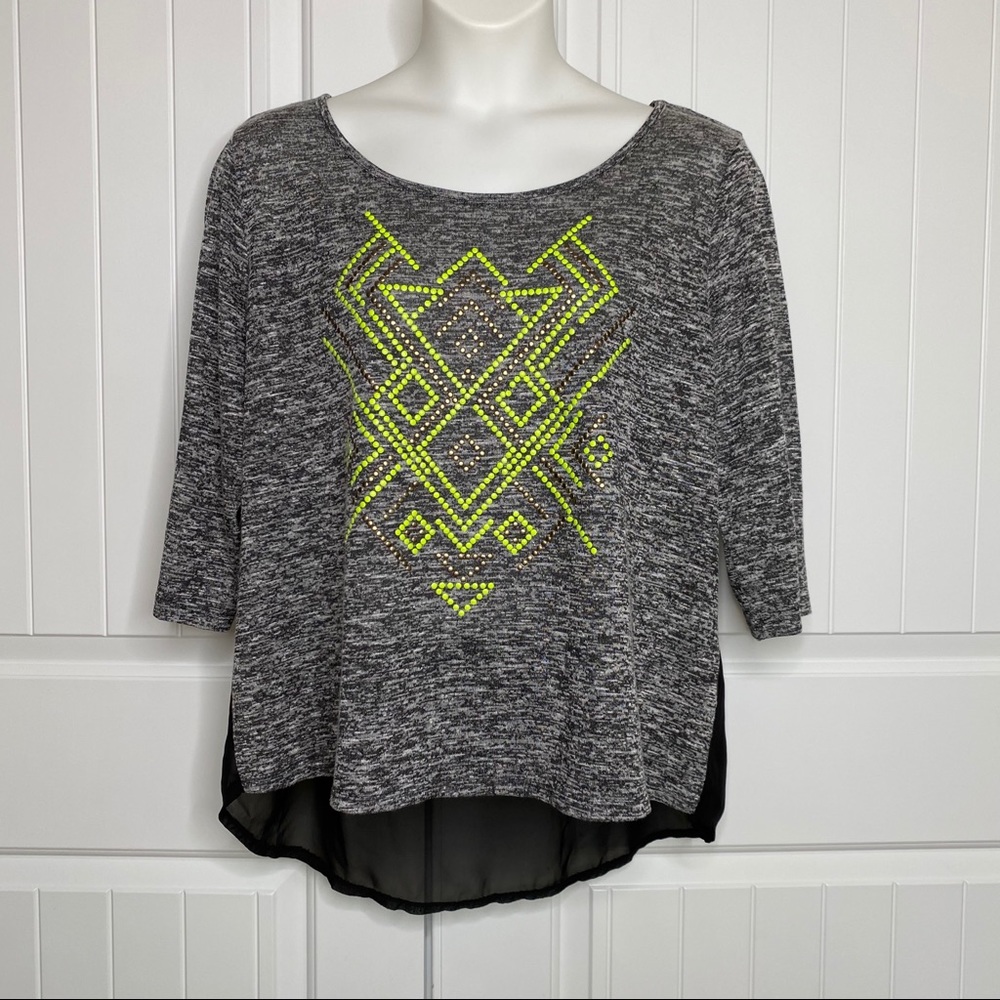 5/$25! Almost Famous gray & yellow semi sheer top size 3X